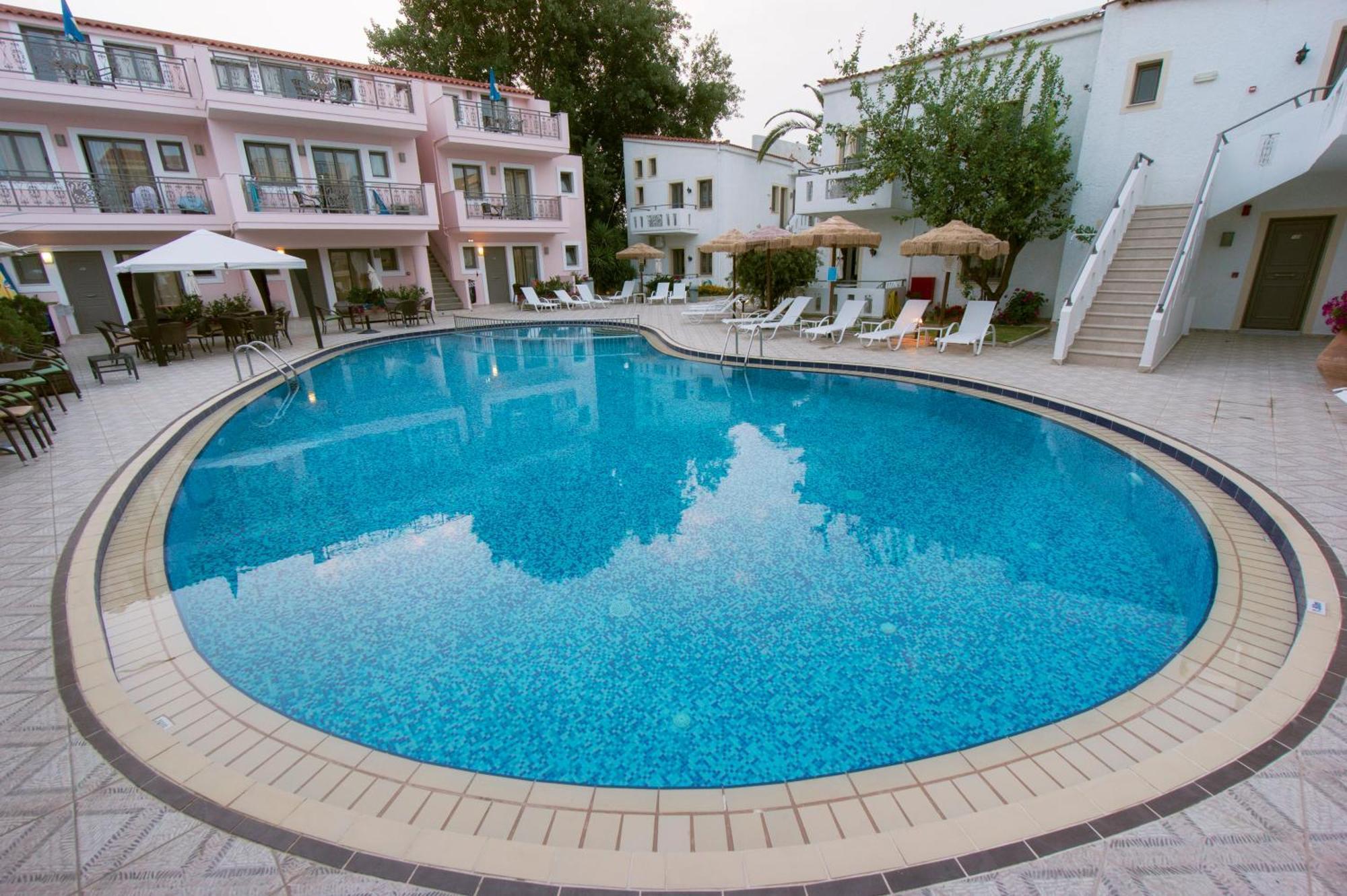 Flamingos Hotel Apartments Като-Даратсо Экстерьер фото
